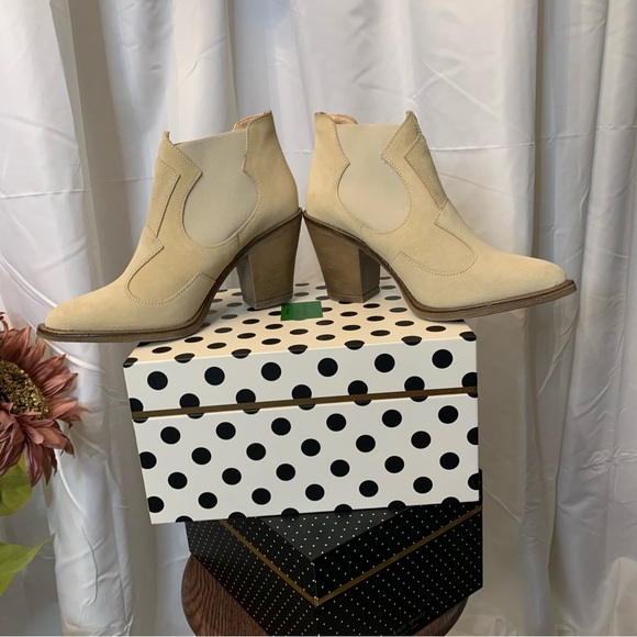 Lascana Leather Ankle Cowboy Boots - Picture 4 of 12